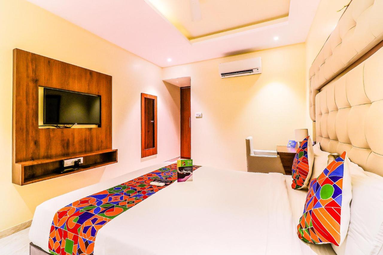 Fabexpress Adlon Andheri East مومباي المظهر الخارجي الصورة